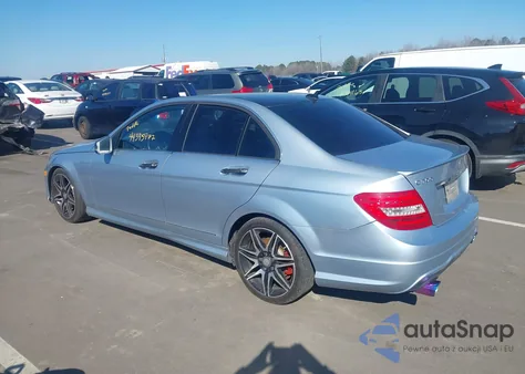 2013 Mercedes-Benz C 300 Sport 4Matic из США, поврежденный, VIN WDDGF8AB5DR242222